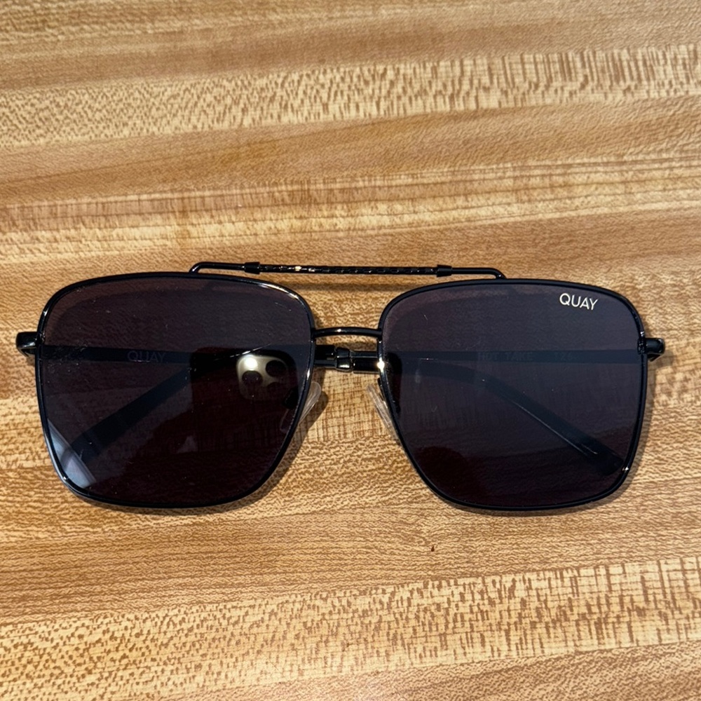 Quay Australia Black Rectangular Sunglasses